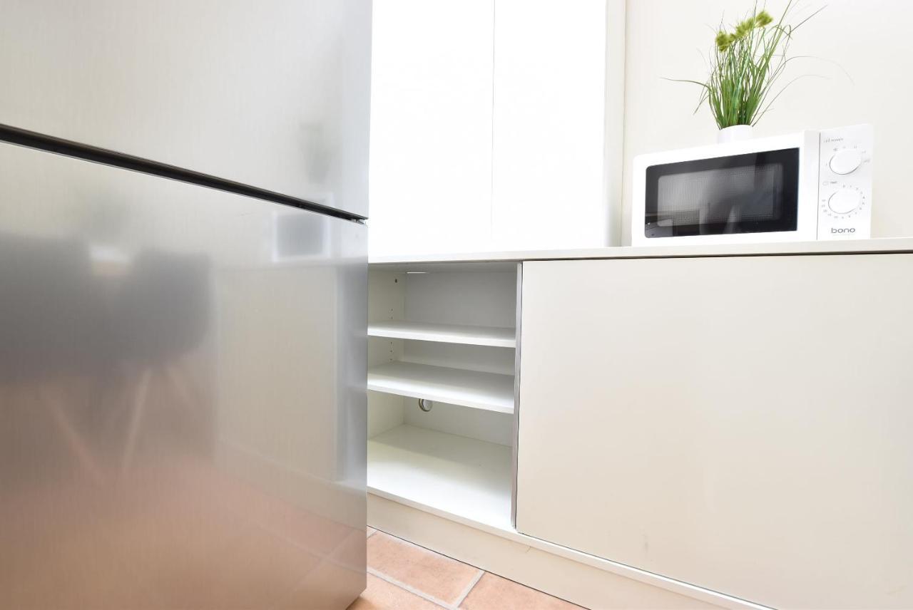 Riesiges Zentrales Apartment Mit Parkplatz Innsbruck Eksteriør billede
