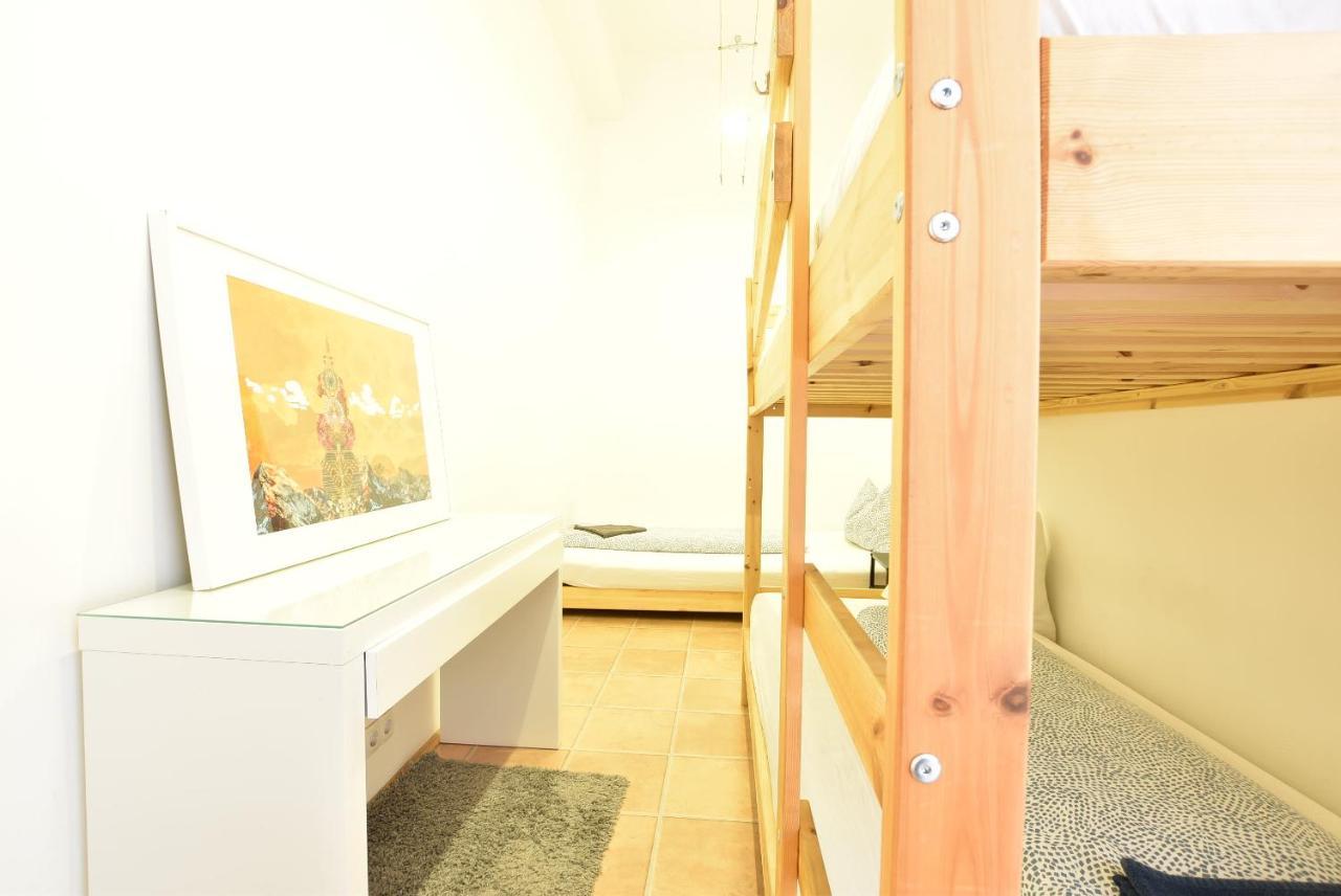 Riesiges Zentrales Apartment Mit Parkplatz Innsbruck Eksteriør billede
